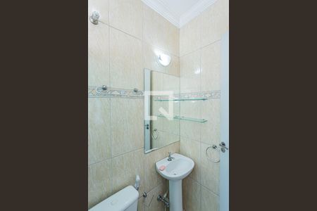 Casa à venda com 162m², 3 quartos e 4 vagas Casa à venda com 162m², 3 quartos e 4 vagasBanheiro suite 2