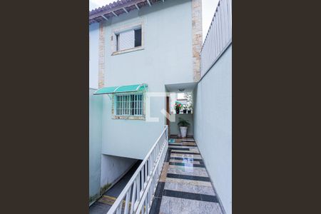 Casa à venda com 162m², 3 quartos e 4 vagas Casa à venda com 162m², 3 quartos e 4 vagasEntrada