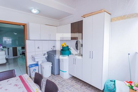 Casa à venda com 162m², 3 quartos e 4 vagas Casa à venda com 162m², 3 quartos e 4 vagasÁrea de Serviço