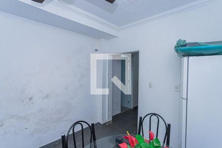 Casa à venda com 162m², 3 quartos e 4 vagas Casa à venda com 162m², 3 quartos e 4 vagasCozinha 2