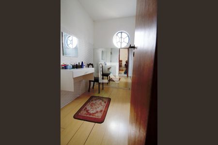 Casa à venda com 263m², 4 quartos e 4 vagasSuíte 4 Closet 