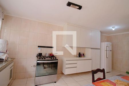 Casa à venda com 263m², 4 quartos e 4 vagasCozinha 