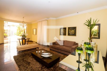 Apartamento à venda com 382m², 4 quartos e 4 vagas Apartamento à venda com 382m², 4 quartos e 4 vagasHall