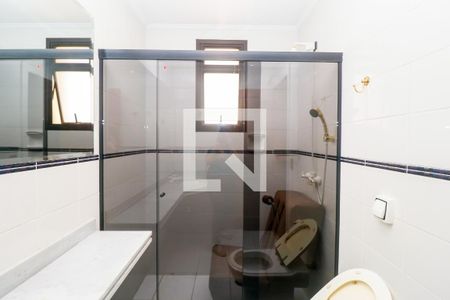 Apartamento à venda com 382m², 4 quartos e 4 vagas Apartamento à venda com 382m², 4 quartos e 4 vagasBanheiro da Suíte 2