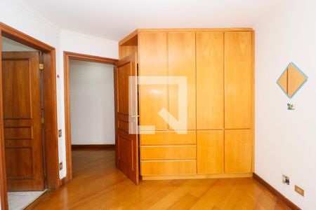 Apartamento à venda com 382m², 4 quartos e 4 vagas Apartamento à venda com 382m², 4 quartos e 4 vagasQuarto 1 - Suíte