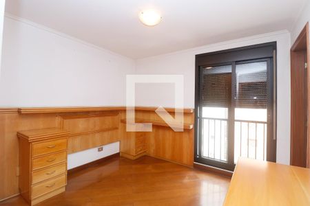 Apartamento à venda com 382m², 4 quartos e 4 vagas Apartamento à venda com 382m², 4 quartos e 4 vagasQuarto 3 - Suíte