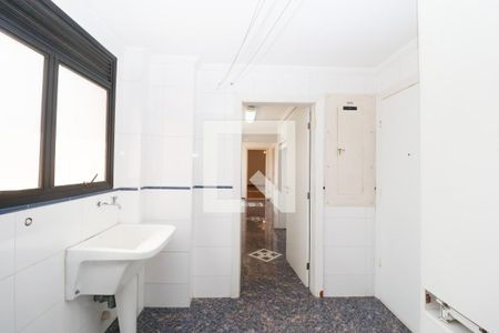 Apartamento à venda com 382m², 4 quartos e 4 vagas Apartamento à venda com 382m², 4 quartos e 4 vagasÁrea de Serviço