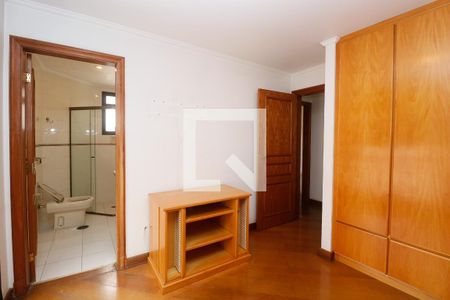 Apartamento à venda com 382m², 4 quartos e 4 vagas Apartamento à venda com 382m², 4 quartos e 4 vagasQuarto 3 - Suíte