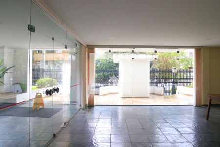 Apartamento à venda com 130m², 2 quartos e 1 vaga Apartamento à venda com 130m², 2 quartos e 1 vagaÁrea comum - Salão de festas