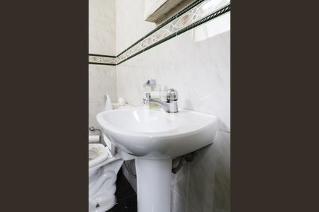 Apartamento à venda com 130m², 2 quartos e 1 vaga Apartamento à venda com 130m², 2 quartos e 1 vagaLavabo