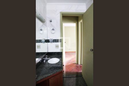 Apartamento à venda com 130m², 2 quartos e 1 vaga Apartamento à venda com 130m², 2 quartos e 1 vagaBanheiro