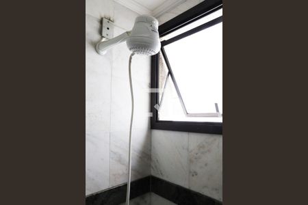 Apartamento à venda com 130m², 2 quartos e 1 vaga Apartamento à venda com 130m², 2 quartos e 1 vagaBanheiro