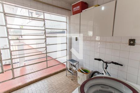 Casa à venda com 330m², 3 quartos e 3 vagasÁrea de Serviço