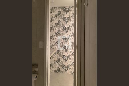 Apartamento à venda com 66m², 2 quartos e 2 vagasBanheiro  detalhe