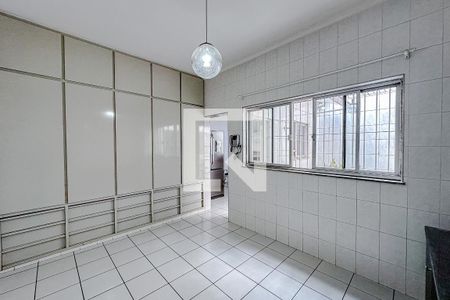 Casa à venda com 400m², 5 quartos e 8 vagasCozinha