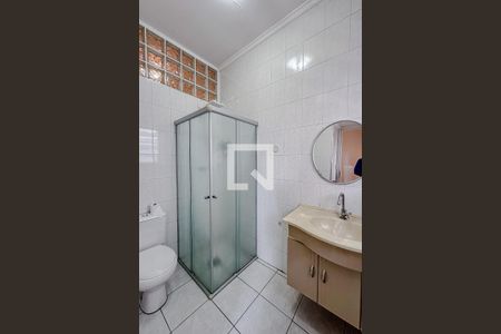 Casa à venda com 400m², 5 quartos e 8 vagasBanheiro da Suíte 4