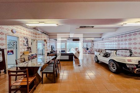 Casa à venda com 400m², 5 quartos e 8 vagasGaragem