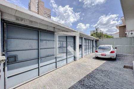 Casa à venda com 400m², 5 quartos e 8 vagasGaragem