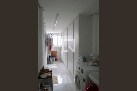 Apartamento à venda com 125m², 2 quartos e 1 vaga Apartamento à venda com 125m², 2 quartos e 1 vagaÁrea de Serviço