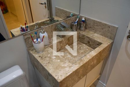 Apartamento à venda com 125m², 2 quartos e 1 vaga Apartamento à venda com 125m², 2 quartos e 1 vagaBanheiro