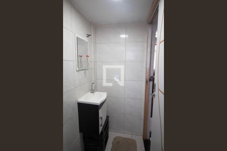 Apartamento à venda com 40m², 2 quartos e sem vaga Apartamento à venda com 40m², 2 quartos e sem vagaBanheiro Social