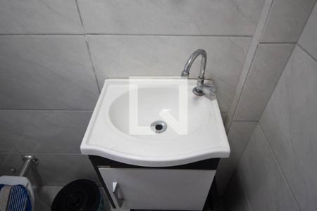 Apartamento à venda com 40m², 2 quartos e sem vaga Apartamento à venda com 40m², 2 quartos e sem vagaBanheiro Social