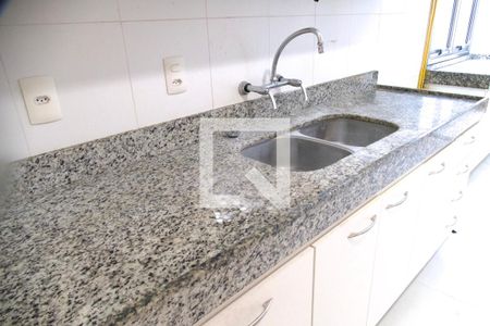 Apartamento à venda com 200m², 4 quartos e 2 vagas Apartamento à venda com 200m², 4 quartos e 2 vagasCozinha