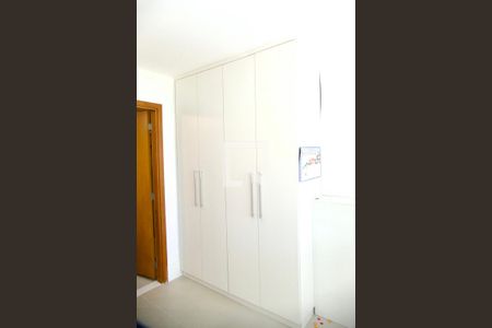 Apartamento para alugar com 200m², 4 quartos e 2 vagas Apartamento para alugar com 200m², 4 quartos e 2 vagasSuíte