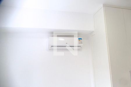 Apartamento à venda com 200m², 4 quartos e 2 vagas Apartamento à venda com 200m², 4 quartos e 2 vagasSuíte