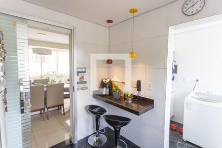 Apartamento à venda com 154m², 3 quartos e 2 vagas Apartamento à venda com 154m², 3 quartos e 2 vagasCozinha