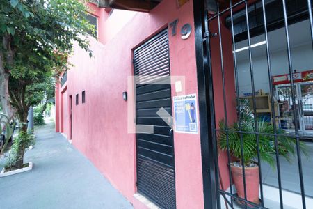 Casa à venda com 250m², 1 quarto e sem vaga Casa à venda com 250m², 1 quarto e sem vagaFachada