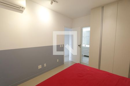 Apartamento à venda com 206m², 3 quartos e 2 vagasSuíte 2