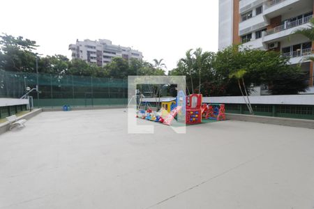 Apartamento à venda com 206m², 3 quartos e 2 vagasÁrea Comum - Playground