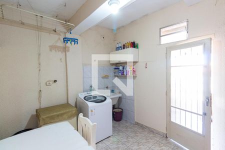 Casa à venda com 120m², 3 quartos e 2 vagasLavanderia