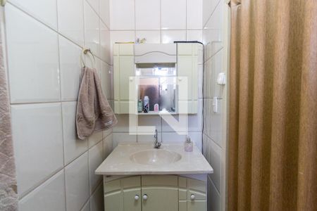 Casa à venda com 120m², 3 quartos e 2 vagasBanheiro da Suíte