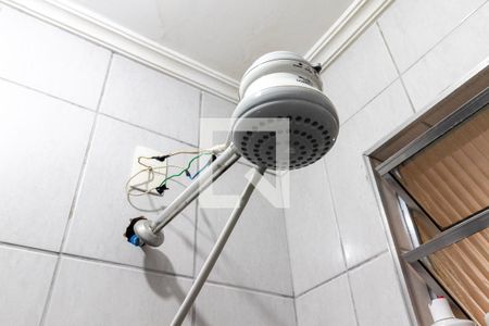 Casa à venda com 120m², 3 quartos e 2 vagasChuveiro