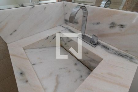 Apartamento à venda com 285m², 4 quartos e 2 vagas Apartamento à venda com 285m², 4 quartos e 2 vagasLavabo