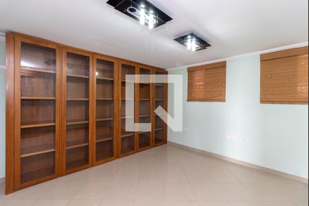 Apartamento à venda com 285m², 4 quartos e 2 vagas Apartamento à venda com 285m², 4 quartos e 2 vagasEscritório