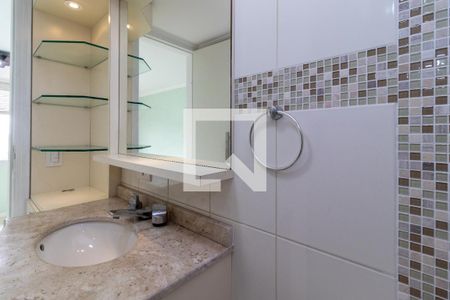 Apartamento à venda com 285m², 4 quartos e 2 vagas Apartamento à venda com 285m², 4 quartos e 2 vagasBanheiro da Suíte 4