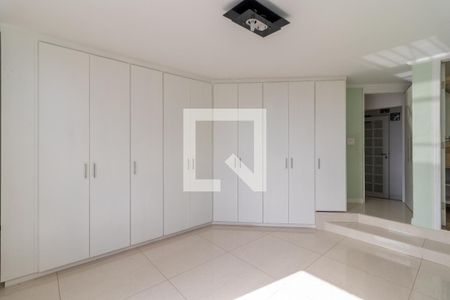 Apartamento à venda com 285m², 4 quartos e 2 vagas Apartamento à venda com 285m², 4 quartos e 2 vagasSuíte 2