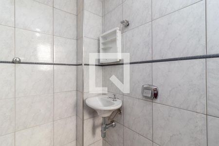 Apartamento à venda com 285m², 4 quartos e 2 vagas Apartamento à venda com 285m², 4 quartos e 2 vagasQuarto e Banheiro de Serviço