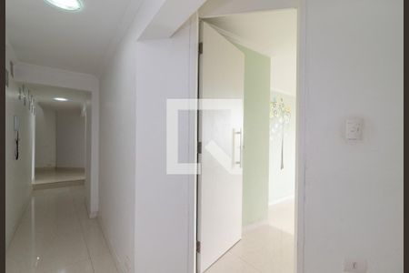 Apartamento à venda com 285m², 4 quartos e 2 vagas Apartamento à venda com 285m², 4 quartos e 2 vagasCorredor dos Quartos