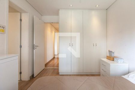 Apartamento à venda com 168m², 4 quartos e 2 vagas Apartamento à venda com 168m², 4 quartos e 2 vagasQuarto 2