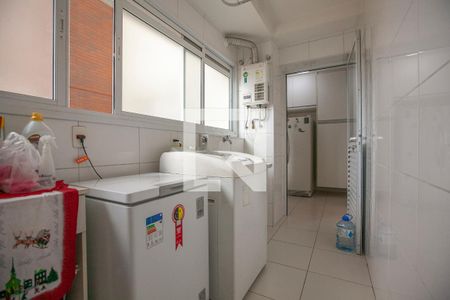 Apartamento à venda com 168m², 4 quartos e 2 vagas Apartamento à venda com 168m², 4 quartos e 2 vagasÁrea de Serviço