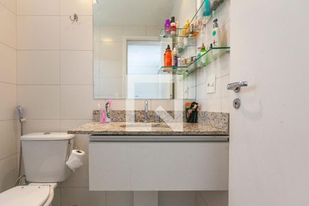 Apartamento à venda com 168m², 4 quartos e 2 vagas Apartamento à venda com 168m², 4 quartos e 2 vagasBanheiro do Quarto 2