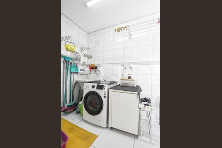 Casa à venda com 100m², 3 quartos e 2 vagasLavanderia 