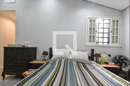 Casa à venda com 100m², 3 quartos e 2 vagasSuíte 01