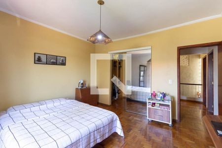 Casa à venda com 250m², 4 quartos e 4 vagasQuarto 1