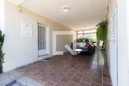 Casa à venda com 250m², 4 quartos e 4 vagasGaragem