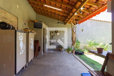 Casa à venda com 250m², 4 quartos e 4 vagasQuintal dos fundos